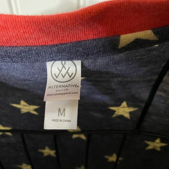 Alternative Earth Blue & White Stars Unisex Tee Size Medium  Contrast Red Trim - Picture 5 of 7